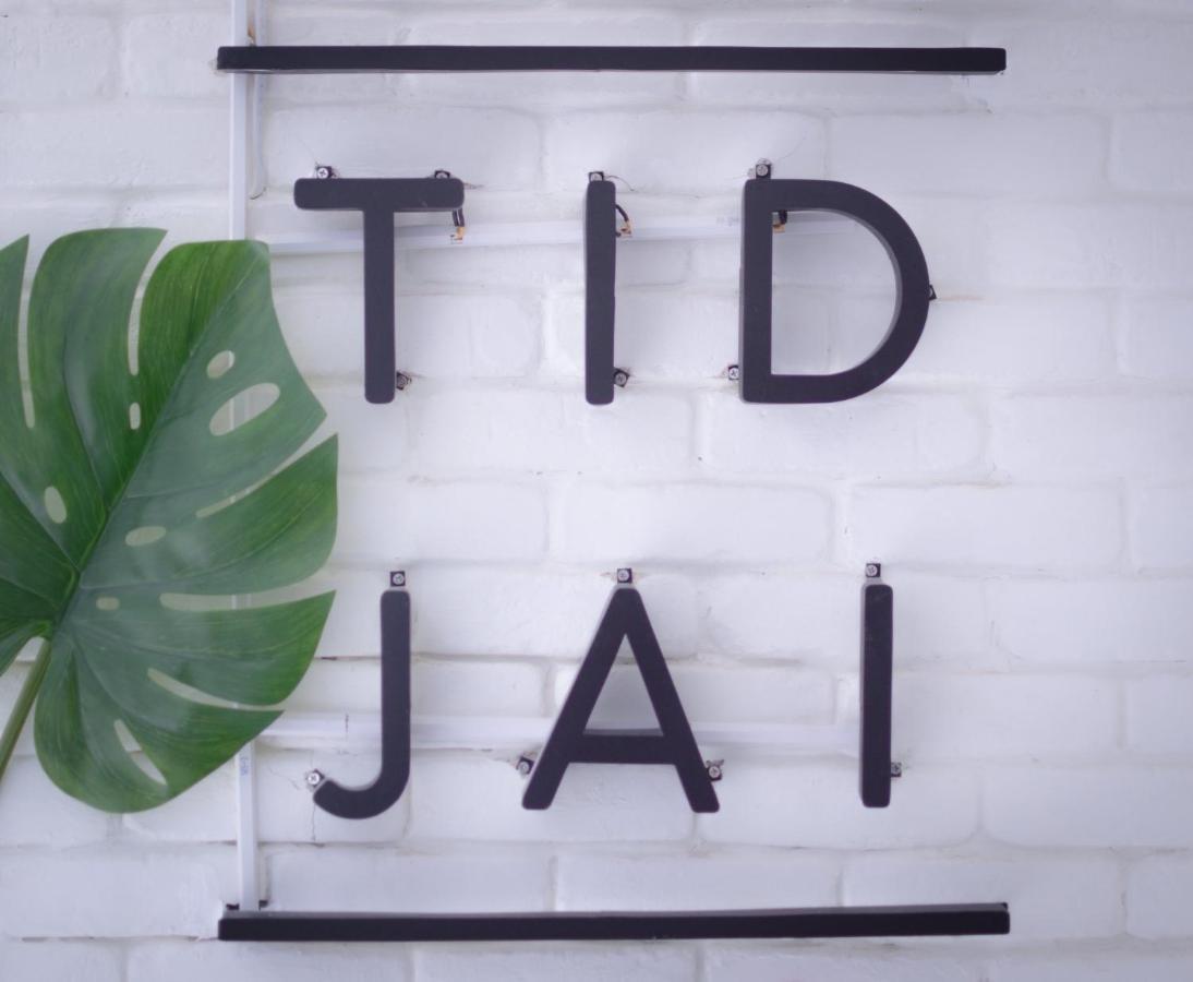 Tidjai Bangkok Hostel Exterior foto